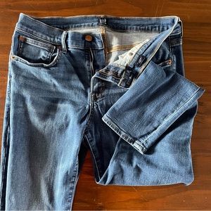 Gap 12 / 31 short true skinny mid-rise jeans